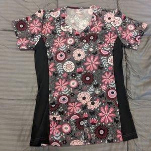 Floral Scrub Top Scrubaid